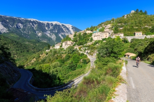 IMG_1907092520_Vaucluse (84)  Brantes Villages perchés, cycloto