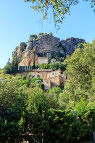 IMG_1907092781_Vaucluse (84)  La Roque Alric Pays des Dentelles