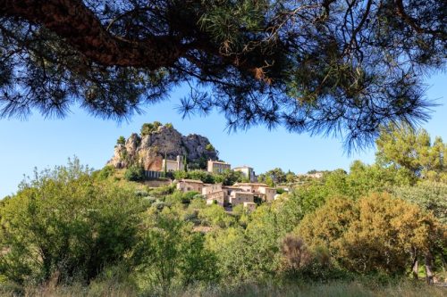 IMG_1907092796_Vaucluse (84)  La Roque Alric Pays des Dentelles