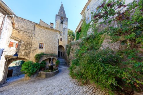 IMG_1907092681_Vaucluse (84)  Crestet Villages perchés fontaine