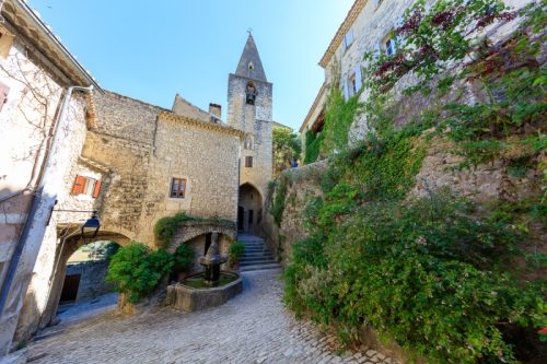 IMG_1907092682_Vaucluse (84)  Crestet Villages perchés fontaine
