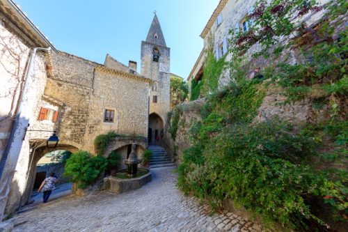 IMG_1907092685_Vaucluse (84)  Crestet Villages perchés fontaine