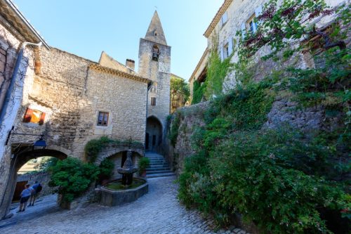 IMG_1907092728_Vaucluse (84)  Crestet Villages perchés fontaine