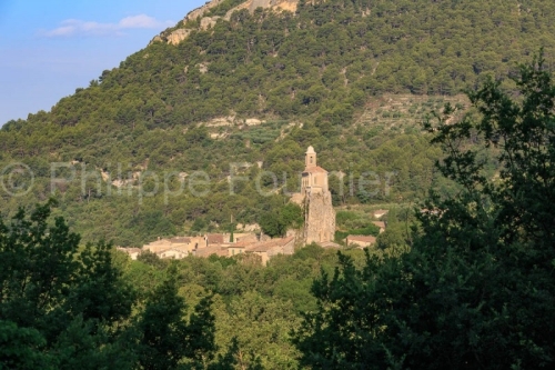 IMG_18071040_drome (26)  pierrelongue drôme provençale eglise