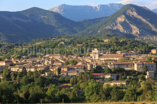 IMG_18072516_DROME (26)  DIE PARC NATUREL REGIONAL DU VERCORS VU