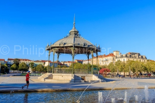 IMG_1909041522_Drôme (26)  Valence Ville et Village esplanade d