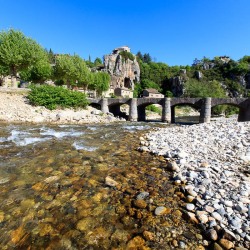 IMG_16051815_Ardèche (07)  labeaume village de caractère pont
