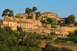 IMG_18068551_VAUCLUSE (84)  MéNERBES VILLAGE PERCHé VUE GéNé