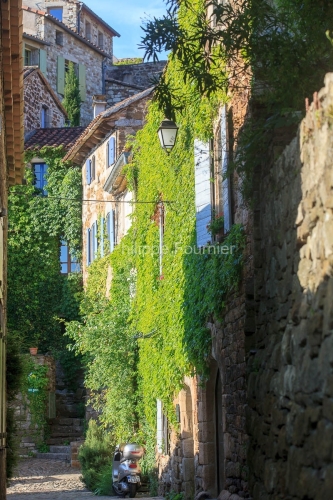 IMG_13061140_RUELLE_FACADE_NAVES_VILLAGE_DE_CARACTERE_ARDECHE_07
