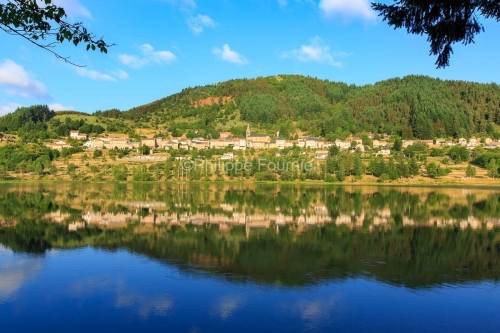 IMG_15070974_Lac-de-Saint-Martial Villes-et-Villages Saint-Marti