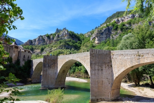 IMG_1906241302_Lozère (48) Sainte Enimie Gorges du Tarn Le pont
