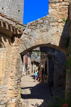 IMG_18068009_HERAULT (34)  SAINT GUILHEM LE DéSERT RUE DU BOURG