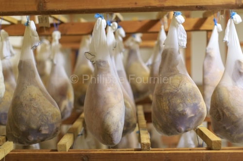 IMG_13010161_ardeche (07) cros de georand agroalimentaire claie