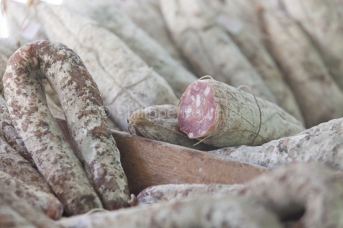 IMG_3410_Ardeche (07) agroalimentaire saucissons de l'Ardèche