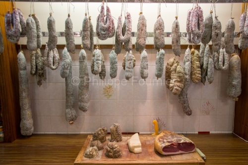 IMG_13010034_ARDECHE (07) SAINT CIRGUES EN MONTAGNE CHARCUTERIE