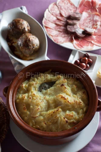 IMG_2012037_ardeche (07) borne bistrot de pays, recettes traditi