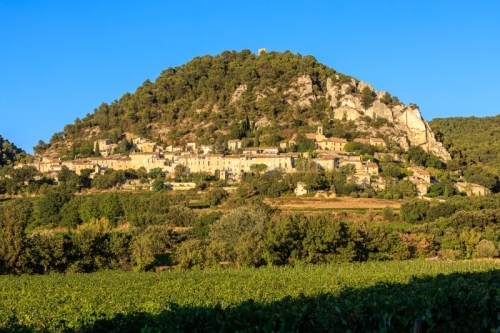 IMG_1909121370_Vaucluse (84) Séguret Plus beaux villages de Fra