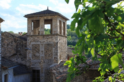 IMG_13056992_TOUR CARREE VOGUE VILLAGE DE CARACTERE ARDECHE 07