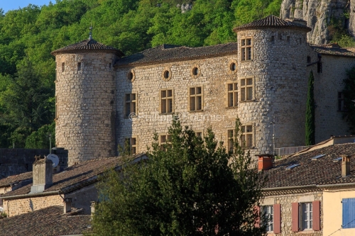 IMG_13057021_CHATEAU VOGUE VILLAGE DE CARACTERE ARDECHE 07