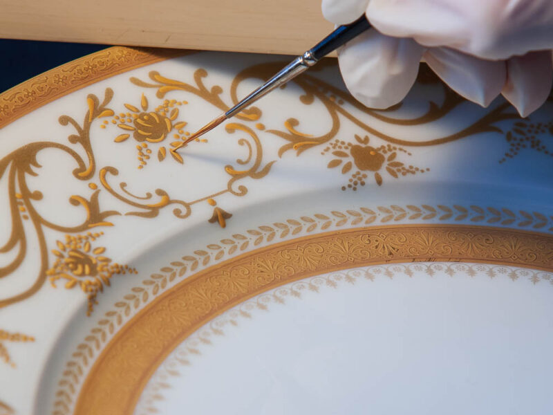 IMG_43514_Haute vienne (87) limoges manufacture de porcelaines robert haviland & c parlon dorure au pinceau limoges haute vienne .
