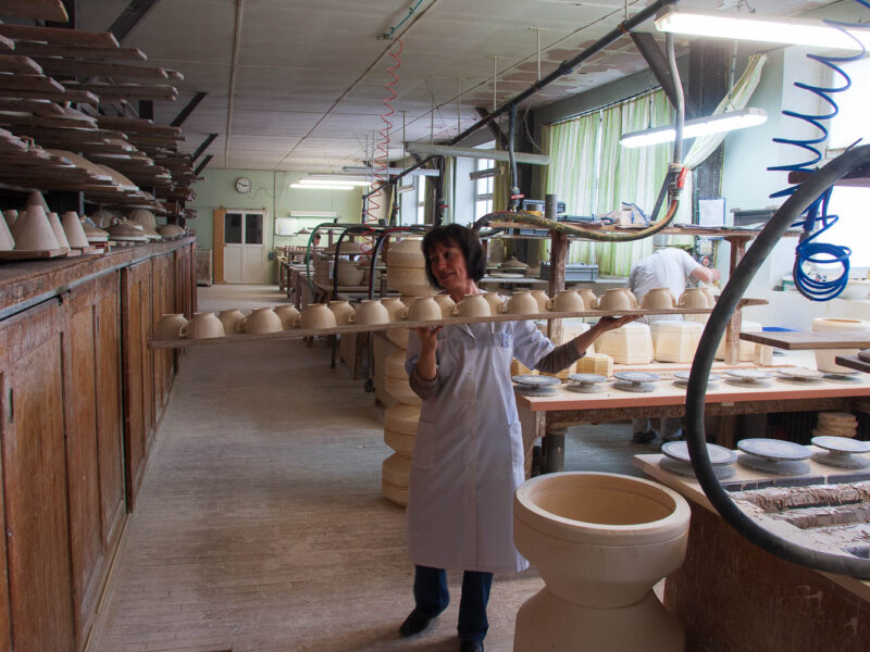 IMG_44138_PORCELAINE_DE_LA_FABRIQUE_SAINT_JUNIEN_SAINT_BRICE_ATELIER_MODELAGE_HAUTE_VIENNE.CR2