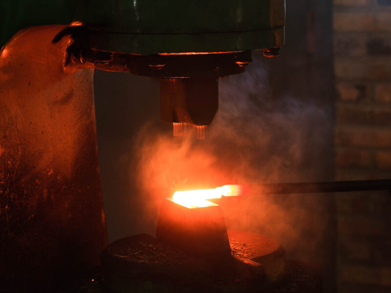 IMG_44738_HENRI VIALLON ATELIER FORGE LAME DAMAS THIERS PUY DE DOME 63